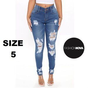 Fashion Nova, Women's Reagan Mid Rise Skinny Jeans-Medium Blue Wash. Size:5. NWT